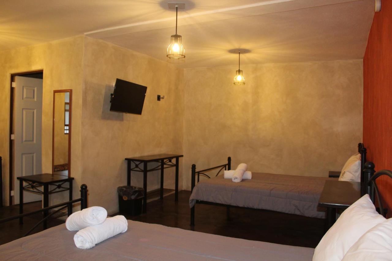 Hotel El Descanso Barrio Del Artista Puebla de Zaragoza Esterno foto