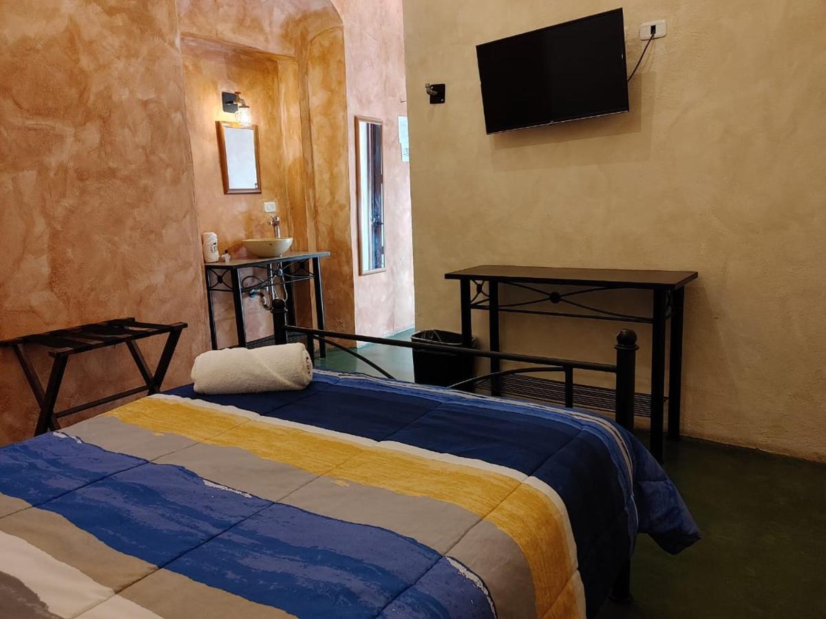 Hotel El Descanso Barrio Del Artista Puebla de Zaragoza Esterno foto